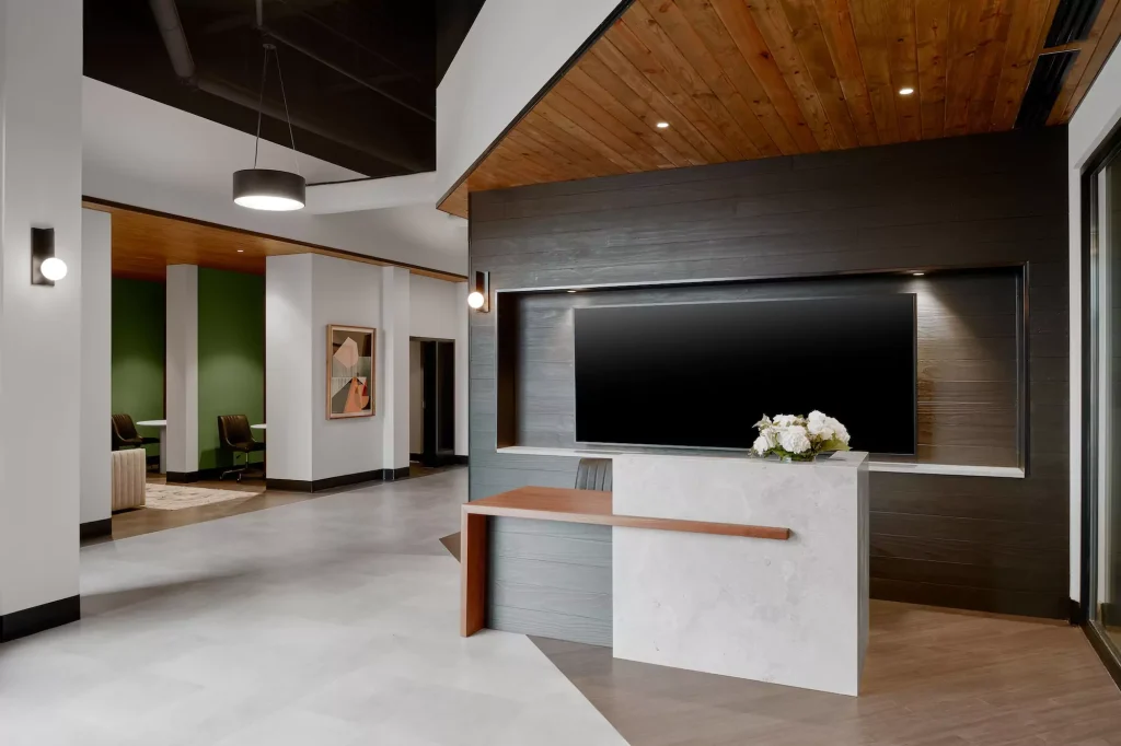 Heritage - Front Desk