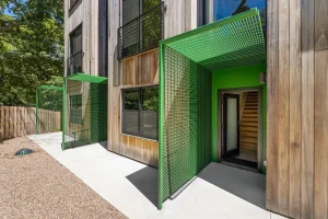 Trailhead Mews - Outside