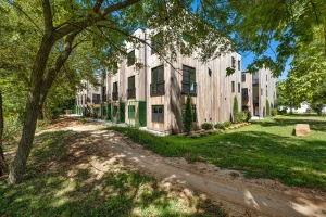 Trailhead Mews - Outside