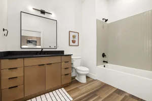 Coler Crossing - Bathroom